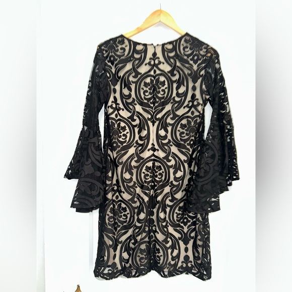 MSK Lace Bell Sleeve Dress - Picture 4 of 4